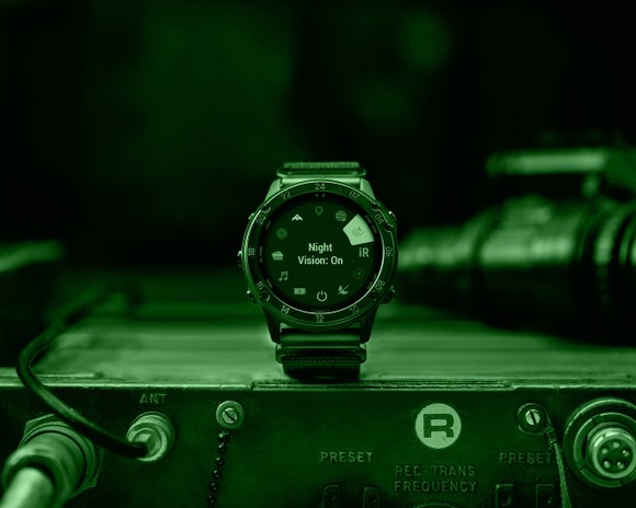 Garmin tactix Delta Solar - đồng hồ GPS có thiết kế tiêu chuẩn quân đội ảnh 3