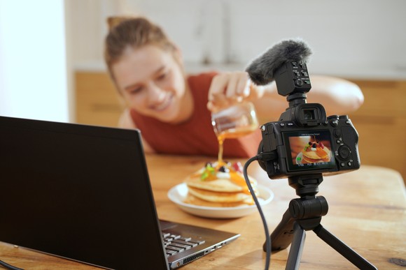 Sony Việt Nam ra mắt máy ảnh Alpha 7 IV vượt trội với cảm biến full-frame 33 MP ảnh 1