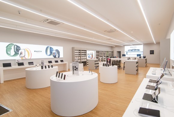 Thế Giới Di Động ra mắt cửa hàng Apple cao cấp đầu tiên tại Hà Nội ảnh 1