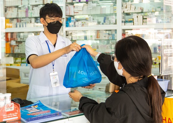 FPT Long Châu có 10 dược sĩ tham gia khoá đào tạo lấy chứng chỉ Dược bệnh học cấp quốc tế ảnh 1