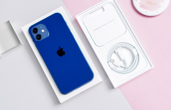Giá AirPods 2 chính hãng VN giảm mạnh, chỉ còn 2.749.000 đồng ảnh 1