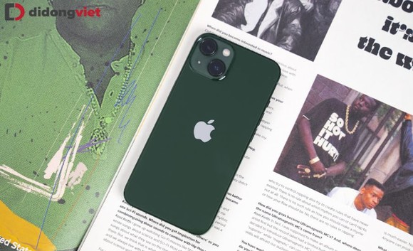 iPhone 13 series màu xanh lục chính thức lên kệ tại Việt Nam