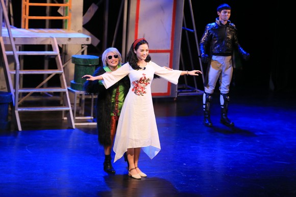Sân khấu Nhà hát Tuổi Trẻ lại sáng đèn với kịch Lưu Quang Vũ ảnh 2