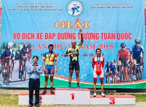 Tay đua Nguyễn Thị Thật trở về gom vàng giải xe đạp vô địch quốc gia 2019 ảnh 1
