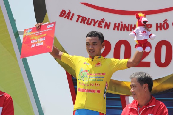 Nguyễn Tấn Hoài thắng chặng mở màn cuộc đua xe đạp Cúp Truyền hình TPHCM ảnh 2