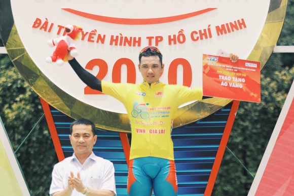Nguyễn Tấn Hoài lần thứ 4 thắng chặng Cúp xe đạp truyền hình TPHCM ảnh 3