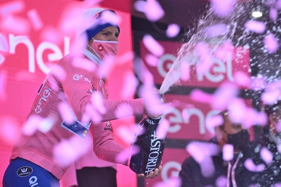 Giải xe đạp Giro d’Italia: Fuglsang chỉ trích Nibali chơi không Fair-play khi anh bị bể bánh xe ảnh 3
