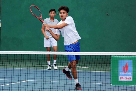 Hai tay vợt hàng đầu Hoàng Nam/Quốc Khánh kết hợp nhau ở giải quần vợt VTF Masters – Lạch Tray Cúp 2020 ảnh 1