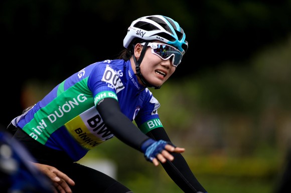 Tay đua trẻ Kim Cương bất ngờ vươn lên chiếm Áo vàng giải xe đạp nữ Biwase 2021  ảnh 2