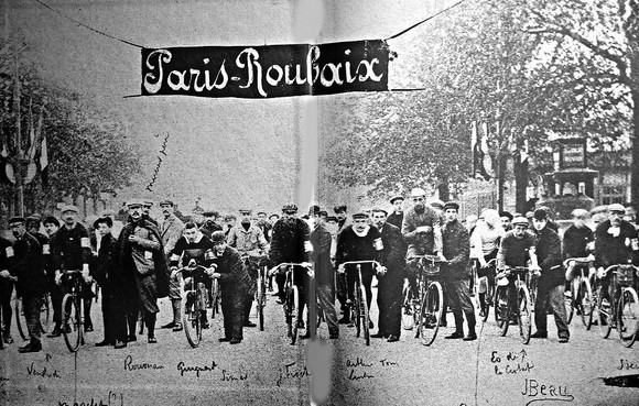 Giải xe đạp có tuổi đời 125 năm Paris-Roubaix bị hoãn  ảnh 1