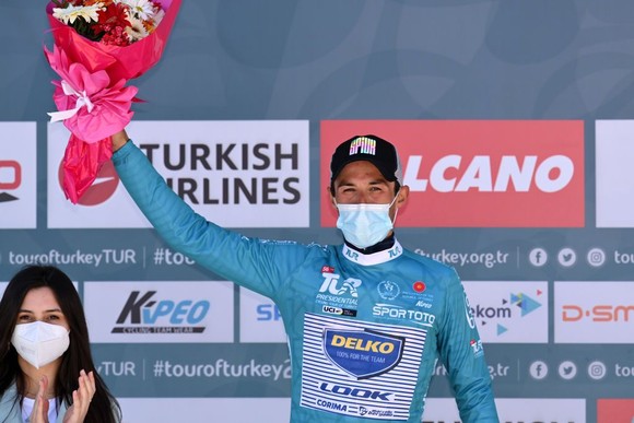 Mark Cavendish “rớt”đèo mất Áo xanh dương giải xe đạp Thổ Nhĩ Kỳ 2021 ảnh 2