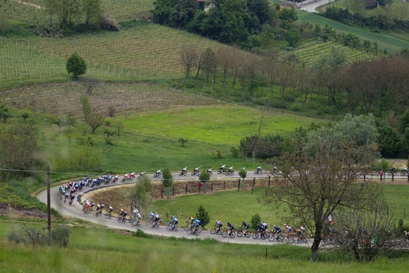 Giải xe đạp Giro d'Italia: Taco van der Hoorn có chiến thắng đầu tiên ở Grand Tour ảnh 1