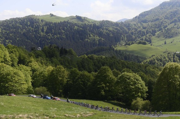 Gặp tai nạn đỗ đèo khiến Remco Evenepoel chia tay Giro d’Italia ảnh 1
