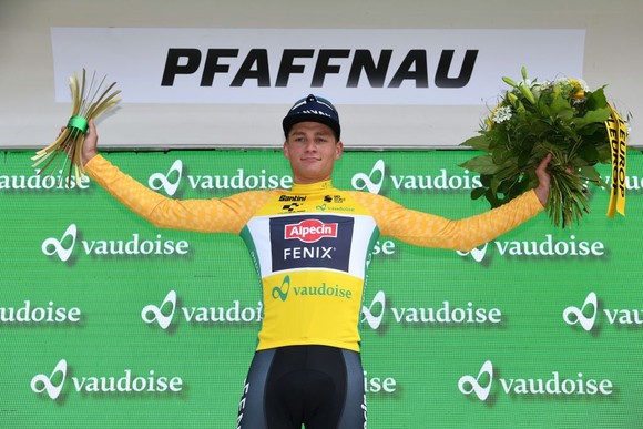 Thắng chặng thứ hai liên tiếp, Mathieu van der Poel dẫn đầu tuyệt đối ở Tour de Suisse ảnh 2