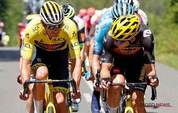 “Thần núi” Matej Mohoric toả sáng thắng chặng 7 Tour de France ảnh 3