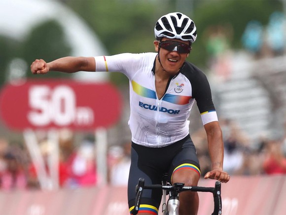 Đánh bại Áo vàng Tour de France Tadej Pogacar, Richard Carapaz giành HCV Olympic  ảnh 2