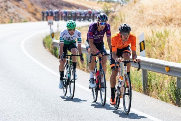 Florian Senechal thắng chặng dài nhất giải xe đạp Vuelta a Espana 2021 ảnh 1