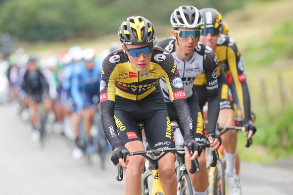 Cú nước rút thần tốc giúp Wout Van Aert giành chiến thắng chung cuộc  Tour of Britain ảnh 1