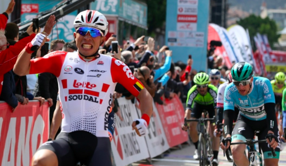 Lotto-Soudal giữ chân Jasper De Buyst phục vụ Caleb Ewan ảnh 3