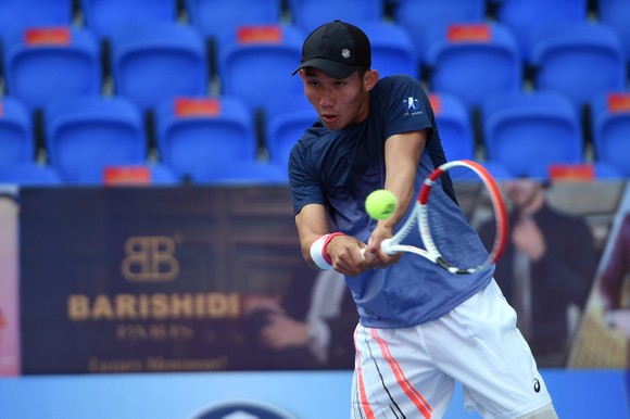 Trịnh Linh Giang chứng tỏ sức mạnh vô địch đơn nam giải quần vợt vô địch quốc gia ảnh 1