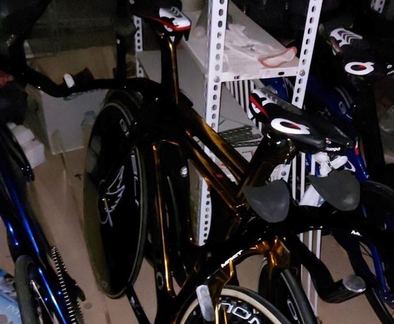Đội Israel Cycling Academy bị trộm 17 chiếc xe ảnh 2