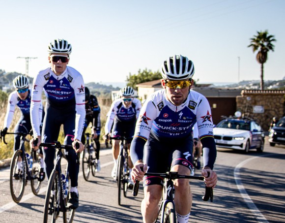 Mark Cavendish tái xuất tại giải xe đạp Tour of Oman 2022 ảnh 2