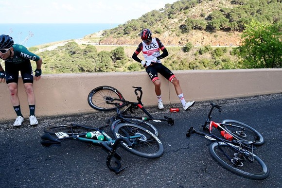 Kaden Groves chiến thắng chặng đua dài 202,4km của Volta a Catalunya 2022 ảnh 1