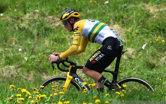 Chặng cá nhân tính giờ phủi sạch công sức của Rohan Dennis ảnh 1