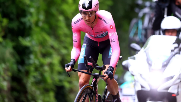 Jai Hindley đi vào lịch sử xe đạp Australia là người đầu tiên đăng quang Giro d’Italia ảnh 2