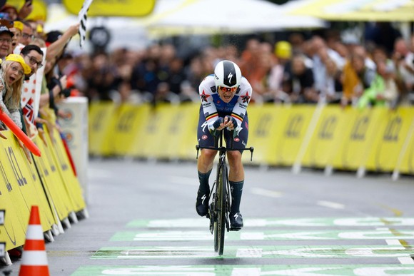 Chiến thắng gây sốc của Yves Lampaert ở chặng mở màn Tour de France 2022 ảnh 2