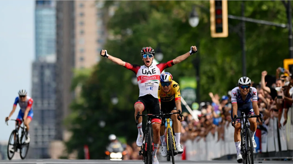 Tadej Pogacar thắng Grand Prix Cyclist de Montreal cuối tuần qua