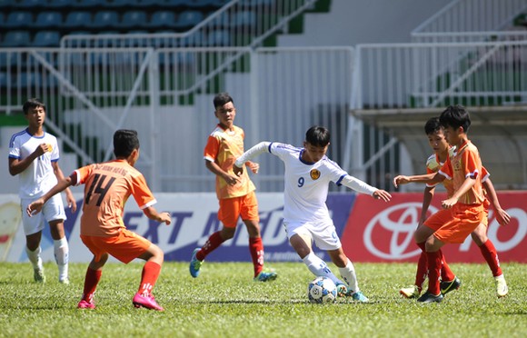 Vụ gian lận tuổi tại giải U15 quốc gia - Cúp Thái Sơn Bắc 2017: U15 Hà Nội bị loại khỏi giải ảnh 1