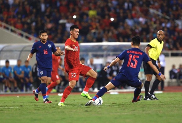 Việt Nam - Thái Lan 0-0: Việt Nam giữ vững ngôi đầu, Thái Lan bị Malaysia soán ngôi nhì bảng ảnh 7