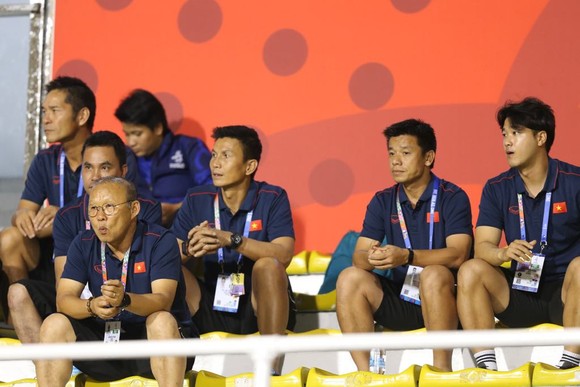 Nữ Việt Nam - Nữ Thái Lan 1-0: Bảo vệ thành công ngôi Hậu ảnh 2