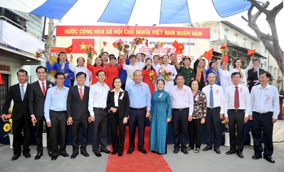 Phó Thủ tướng Trương Hòa Bình dự lễ khánh thành Nhà truyền thống 'Huyền thoại vùng lõm Bảy Hiền' ảnh 8