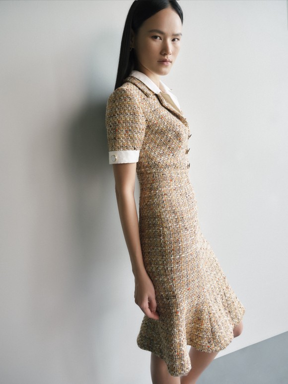 Người mẫu Tuyết Lan 'high fashion' trong bộ sưu tập dành riêng cho quý cô công sở ảnh 8