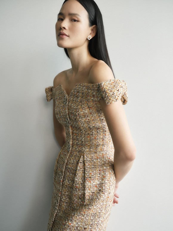 Người mẫu Tuyết Lan 'high fashion' trong bộ sưu tập dành riêng cho quý cô công sở ảnh 9