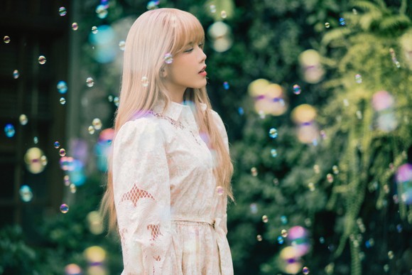 Thiều Bảo Trâm ra mắt mini album đầu tay ảnh 2