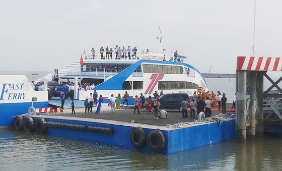 The ferry service linking HCMC’s Can Gio District and neighboring Vung Tau City is put into operation. (Photo: SGGP)