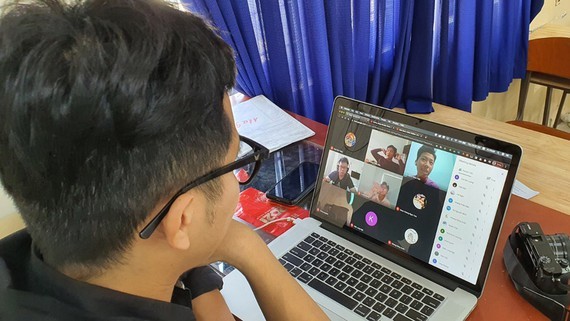 Giáo viên chia sẻ kinh nghiệm quản lý lớp học online hiệu quả ảnh 1