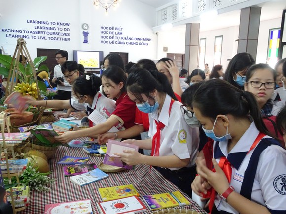 Đề xuất không tăng học phí từ đầu năm học 2022-2023 ảnh 1