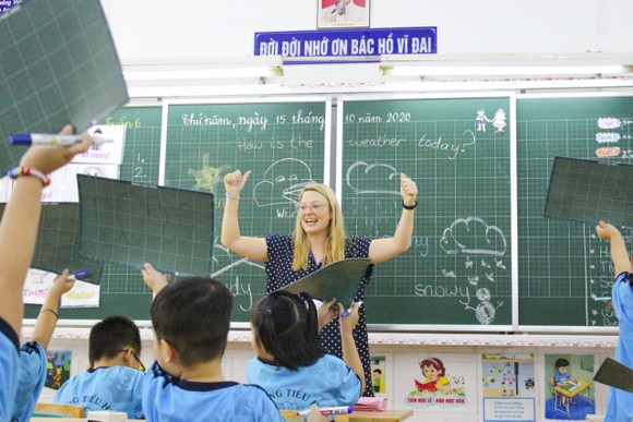 TPHCM: Hơn 97% học sinh tiểu học được học các môn ngoại ngữ ảnh 1