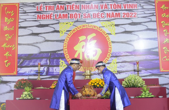 Lần đầu tiên tri ân tiền nhân và tôn vinh nghề làm bột Sa Đéc ảnh 1