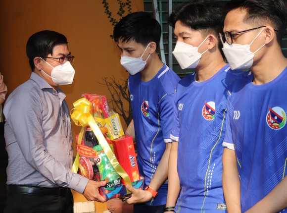 Nhiều hoạt động chăm lo sinh viên Lào, Campuchia tại TPHCM ảnh 1
