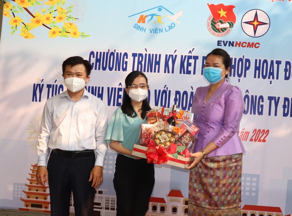 Nhiều hoạt động chăm lo sinh viên Lào, Campuchia tại TPHCM ảnh 2