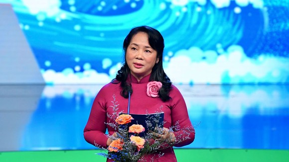 Hơn 44 tỷ đồng ủng hộ Quỹ Vì biển đảo quê hương - Vì tuyến đầu Tổ quốc ảnh 2