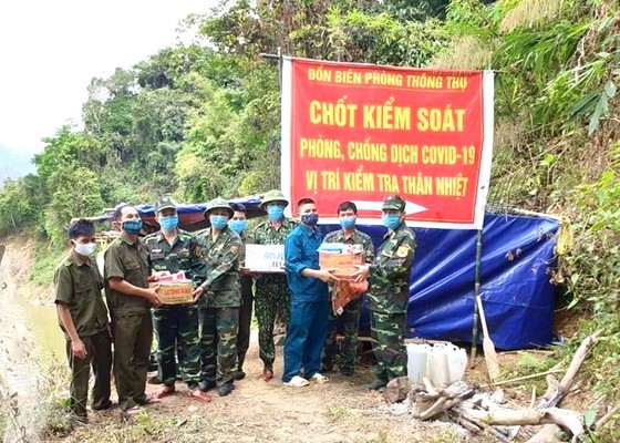 SGGP newspaper joins hands in fight against Covid-19 ảnh 1