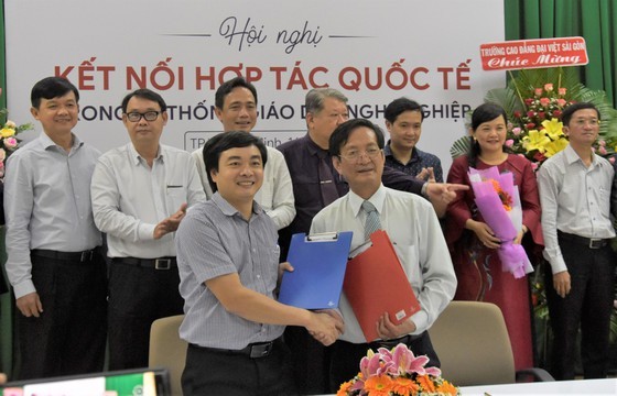 International cooperation open up more opportunities for students in vocational training schools ảnh 1