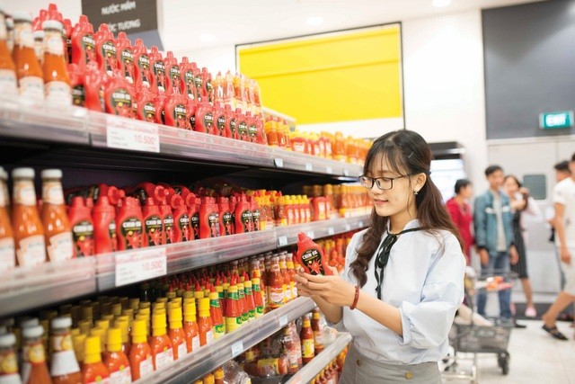 VN-Index bounces back on large-cap stocks ảnh 1