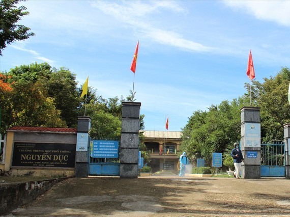 Covid-19 shuts down schools in Da Nang, Quang Nam again ảnh 1